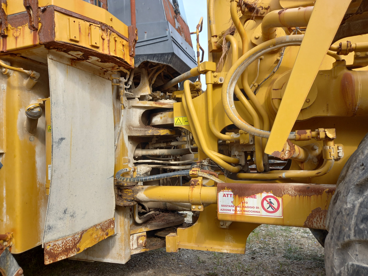 Carregadeira de rodas Caterpillar 988H Pala gommata 988H in buone condizione.: foto 13 Carregadeira de rodas Caterpillar 988H Pala gommata 988H in buone condizione.: foto 13