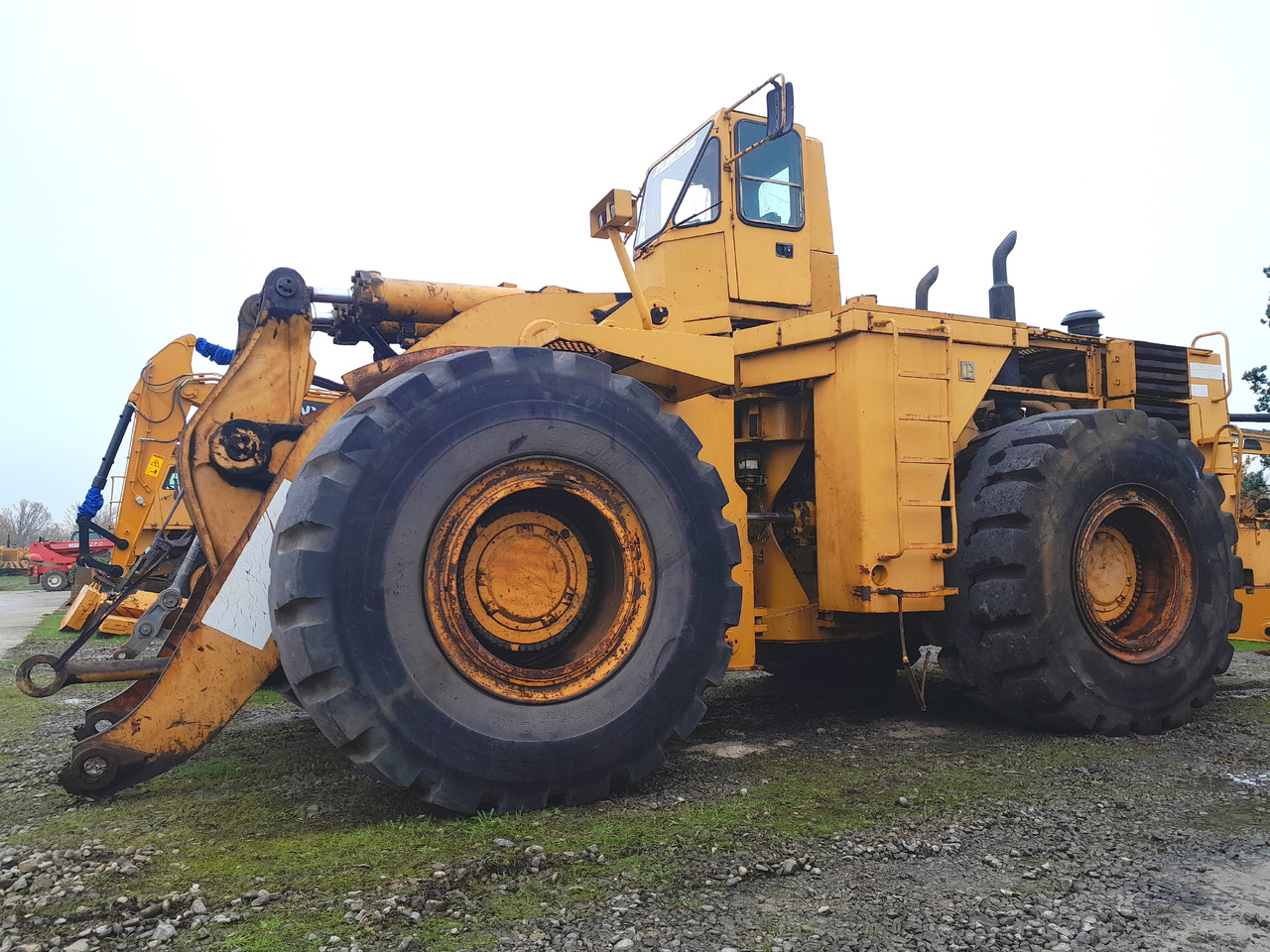 Caterpillar 992C Pala Gommata completa di cabina e benna. - Carregadeira de rodas: foto 1 Caterpillar 992C Pala Gommata completa di cabina e benna. - Carregadeira de rodas: foto 1