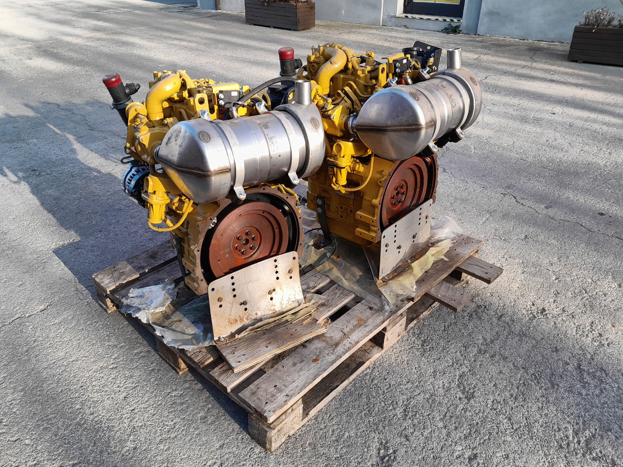 Caterpillar C1.7T MOTORE NUOVO COMPLETO - Motor de Máquina de construção: foto 1 Caterpillar C1.7T MOTORE NUOVO COMPLETO - Motor de Máquina de construção: foto 1