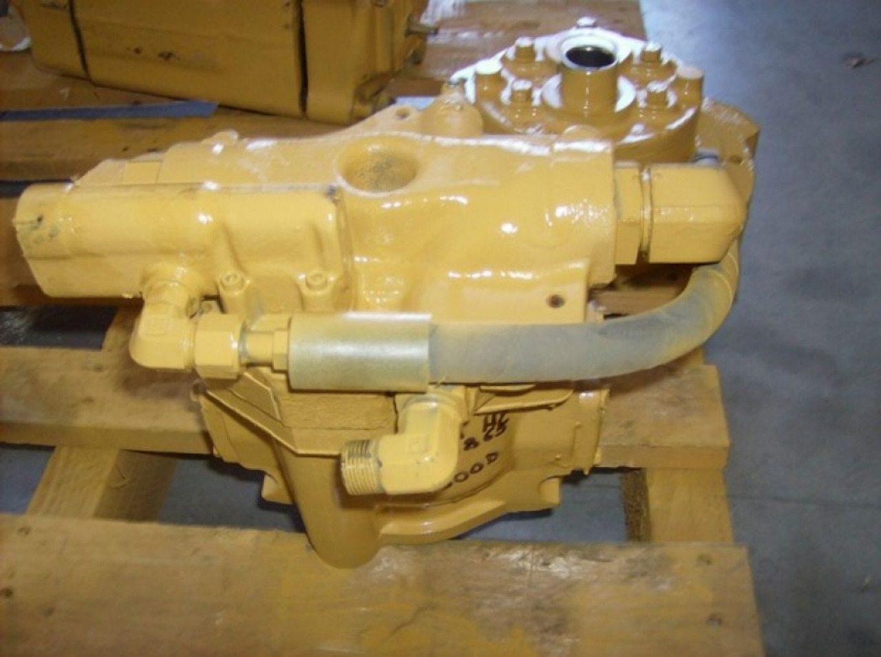 Caterpillar D300D POMPA IDRAULICA - Bomba hidráulica de Máquina de construção: foto 1 Caterpillar D300D POMPA IDRAULICA - Bomba hidráulica de Máquina de construção: foto 1