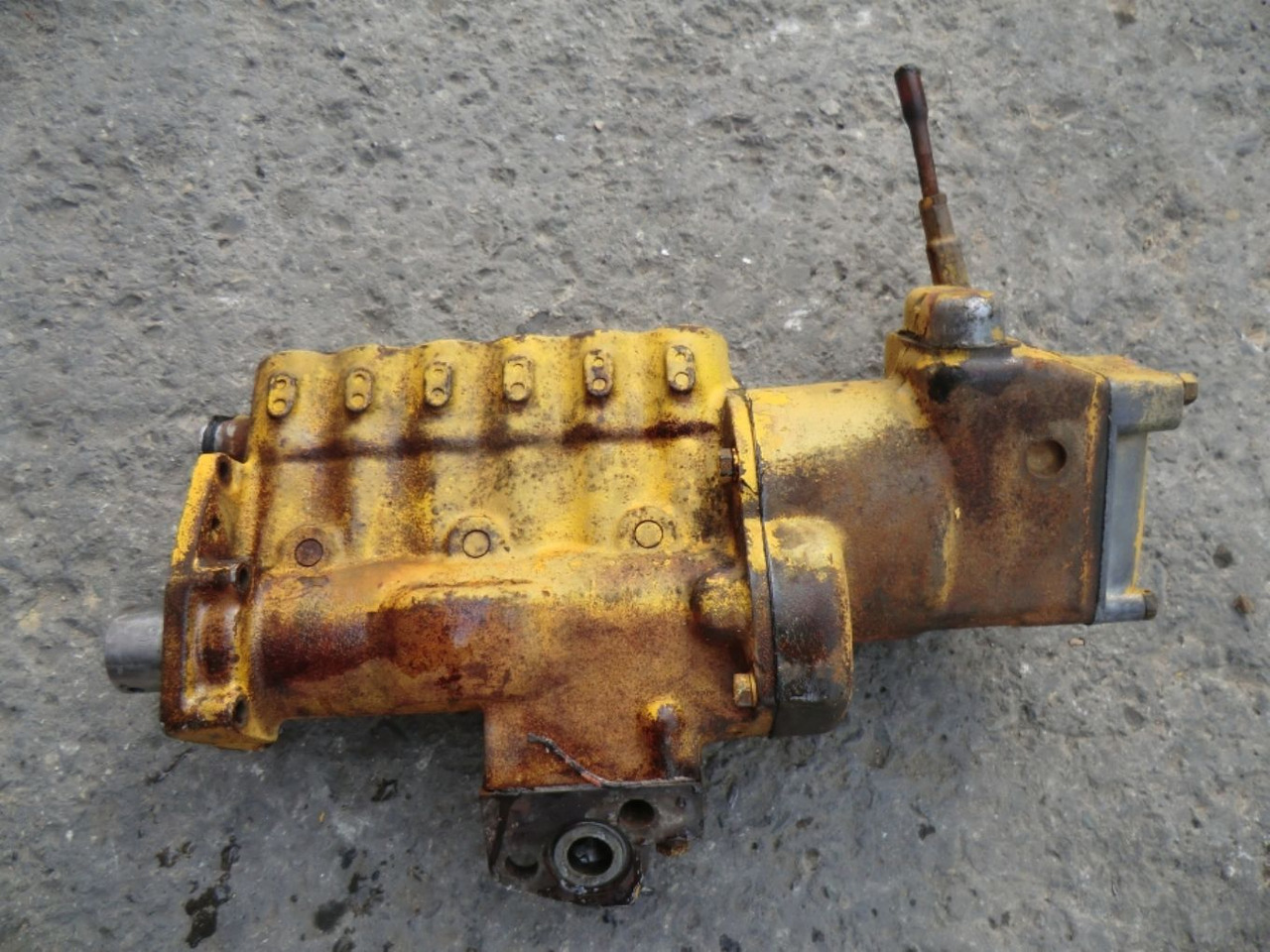 Caterpillar D333 POMPA INIEZIONE - Bomba de combustivel de Máquina de construção: foto 1 Caterpillar D333 POMPA INIEZIONE - Bomba de combustivel de Máquina de construção: foto 1
