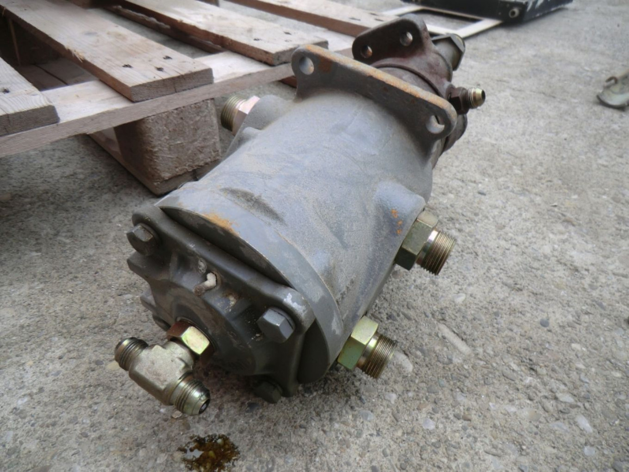 HITACHI ZX240 BAS GIUNTO ROTANTE - Hidráulica de Máquina de construção: foto 3 HITACHI ZX240 BAS GIUNTO ROTANTE - Hidráulica de Máquina de construção: foto 3