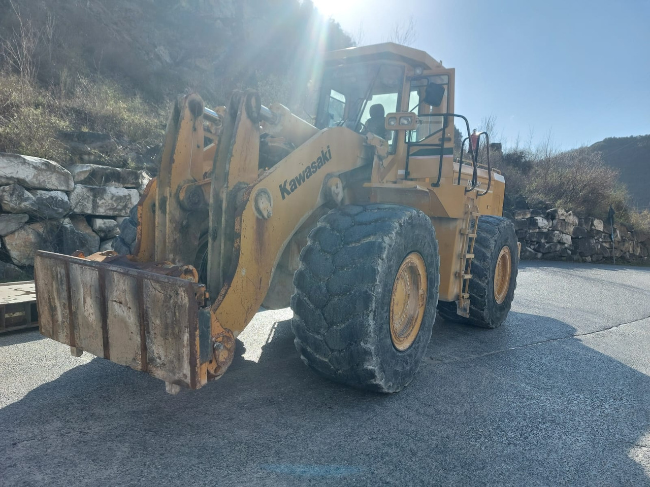 KAWASAKI 115ZV-2 - Carregadeira de rodas: foto 4 KAWASAKI 115ZV-2 - Carregadeira de rodas: foto 4