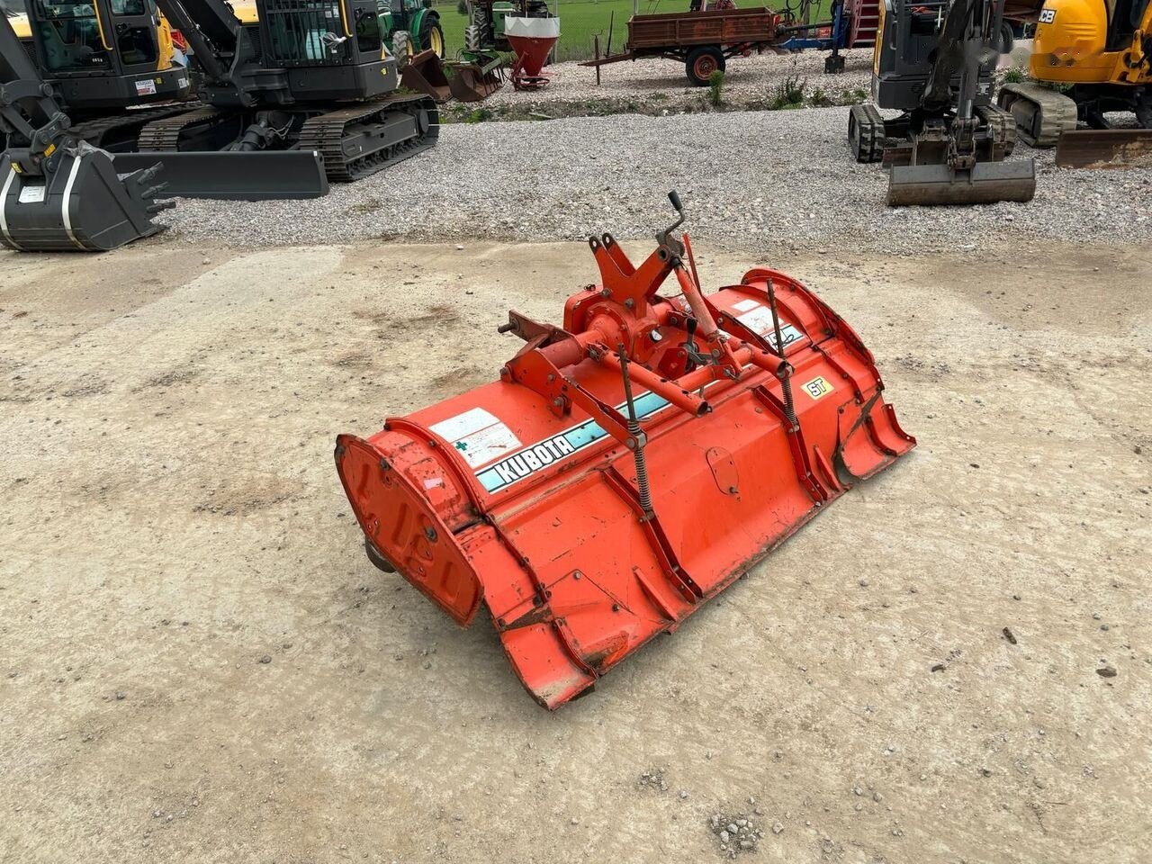 Kubota R 15 N - Fresa agrícola: foto 1 Kubota R 15 N - Fresa agrícola: foto 1