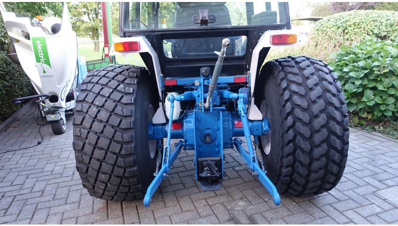 Ford 1920 4x4 - Trator: foto 4 Ford 1920 4x4 - Trator: foto 4