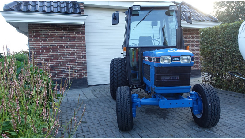 Ford 1920 4x4 - Trator: foto 2 Ford 1920 4x4 - Trator: foto 2