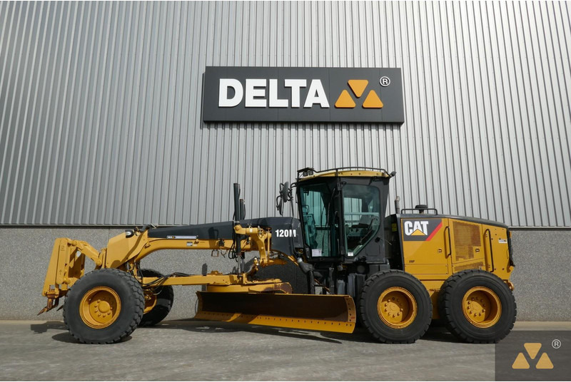 Caterpillar 120M - Motoniveladora: foto 1 Caterpillar 120M - Motoniveladora: foto 1