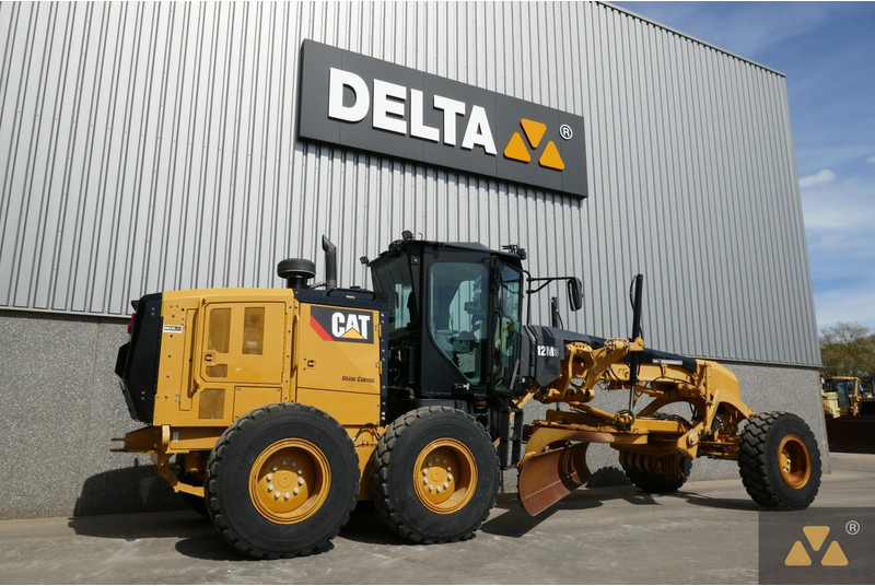Caterpillar 12M3 - Motoniveladora: foto 5 Caterpillar 12M3 - Motoniveladora: foto 5