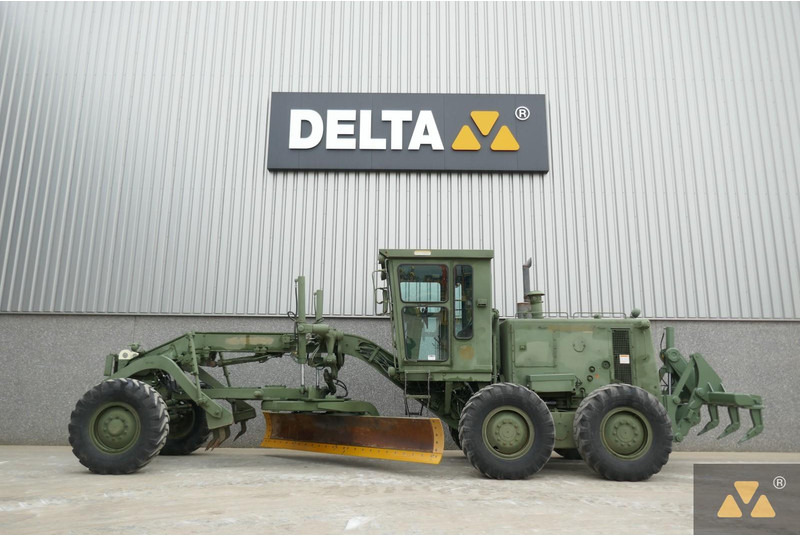 Caterpillar 130G Ex-army - Motoniveladora: foto 1 Caterpillar 130G Ex-army - Motoniveladora: foto 1