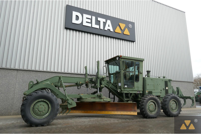 Caterpillar 130G Ex-army - Motoniveladora: foto 4 Caterpillar 130G Ex-army - Motoniveladora: foto 4