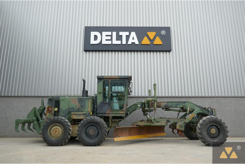 Caterpillar 130G Ex-army - Motoniveladora: foto 2 Caterpillar 130G Ex-army - Motoniveladora: foto 2
