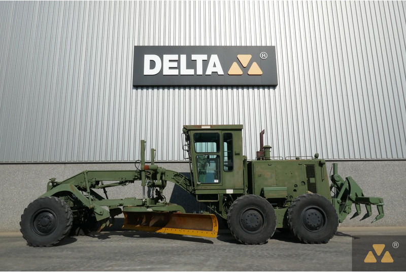 Caterpillar 130G Ex-army - Motoniveladora: foto 1 Caterpillar 130G Ex-army - Motoniveladora: foto 1