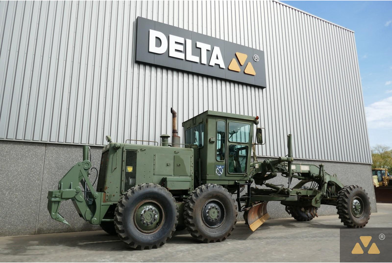 Caterpillar 130G Ex-army - Motoniveladora: foto 5 Caterpillar 130G Ex-army - Motoniveladora: foto 5