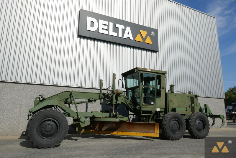 Caterpillar 130G Ex-army - Motoniveladora: foto 4 Caterpillar 130G Ex-army - Motoniveladora: foto 4