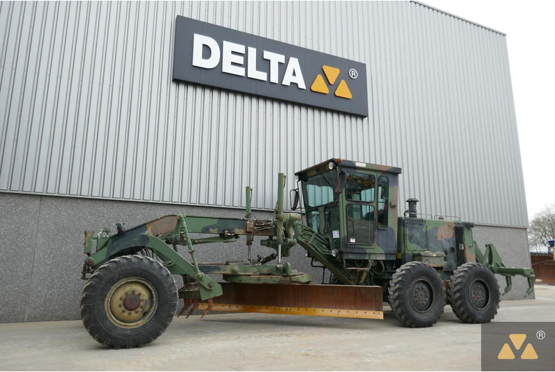 Caterpillar 130G Ex-army - Motoniveladora: foto 4 Caterpillar 130G Ex-army - Motoniveladora: foto 4