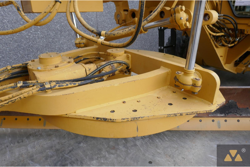 Motoniveladora Caterpillar 140H: foto 15