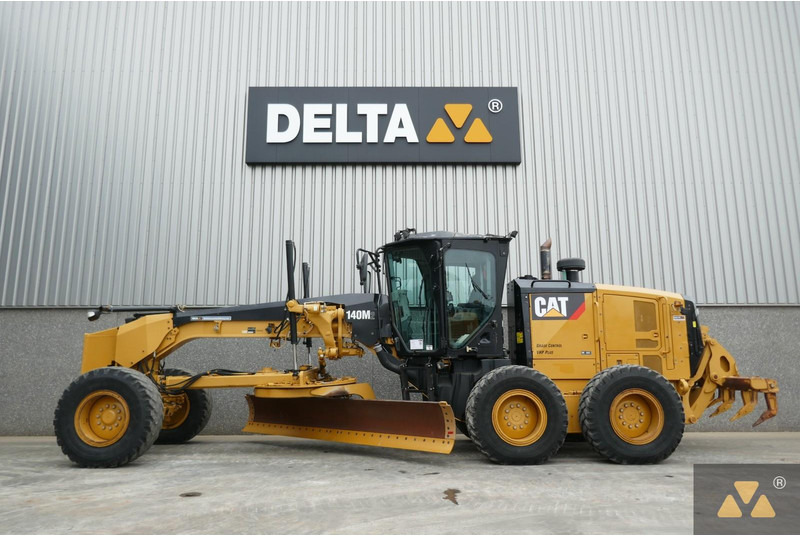 Caterpillar 140M2 - Motoniveladora: foto 1 Caterpillar 140M2 - Motoniveladora: foto 1