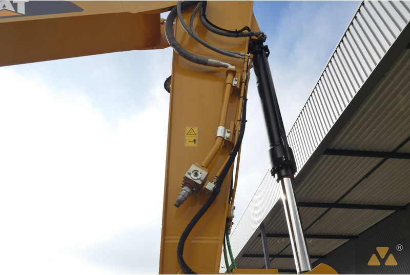 Escavadora de rastos Caterpillar 325F LCR: foto 13