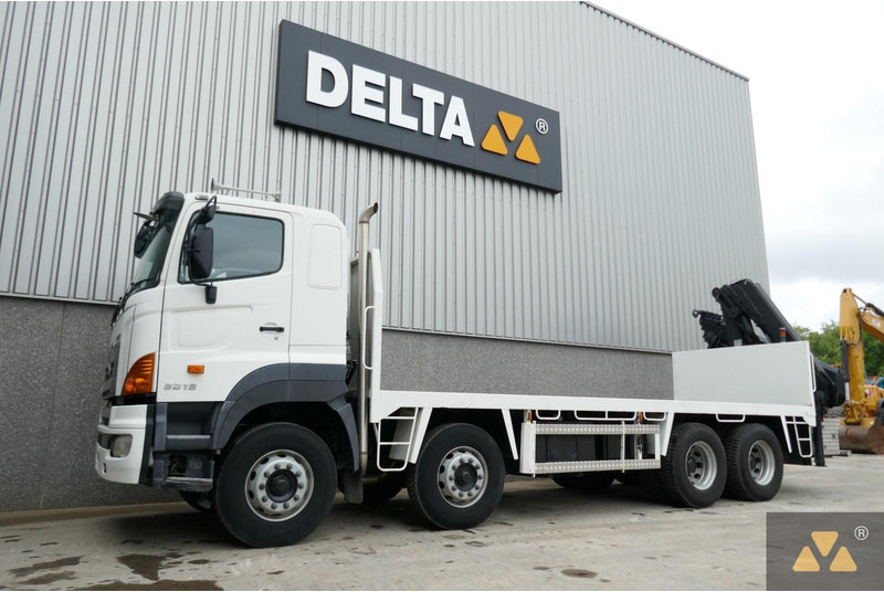 Hino 700FY crane - Caminhão grua: foto 4 Hino 700FY crane - Caminhão grua: foto 4
