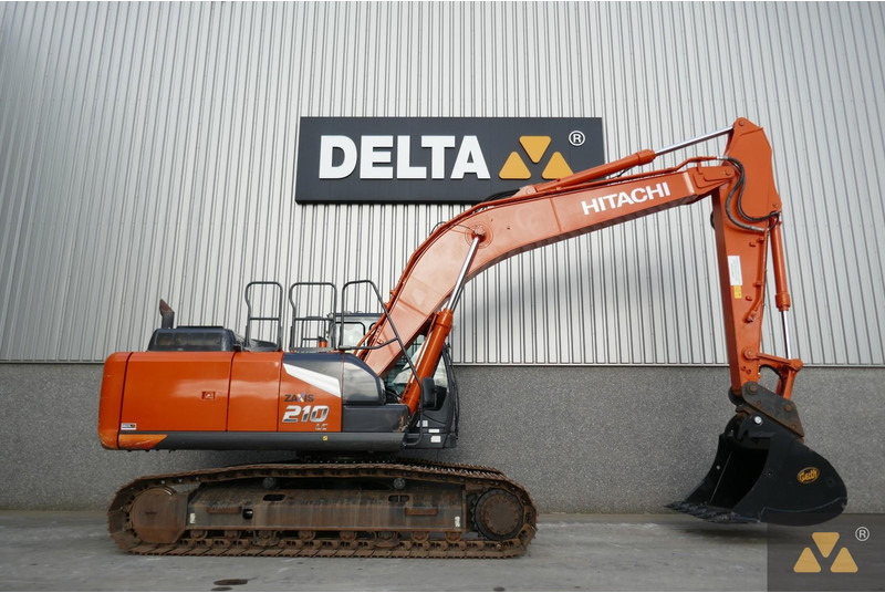 Hitachi ZX210LC-7 - Escavadora de rastos: foto 2 Hitachi ZX210LC-7 - Escavadora de rastos: foto 2