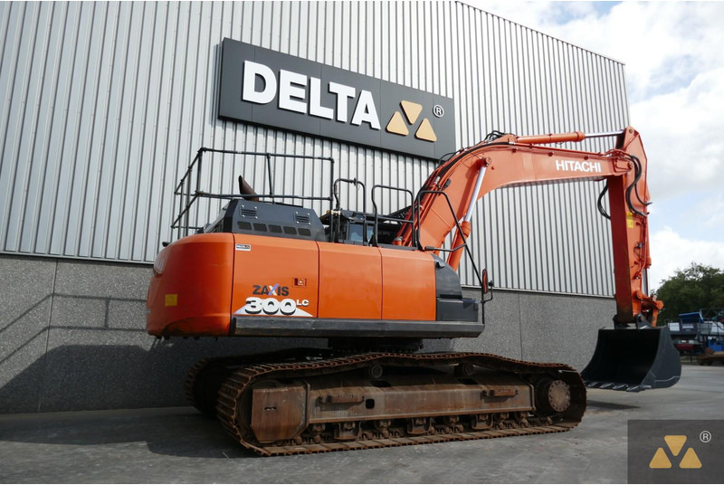 Hitachi ZX300LC-6 - Escavadora de rastos: foto 5 Hitachi ZX300LC-6 - Escavadora de rastos: foto 5