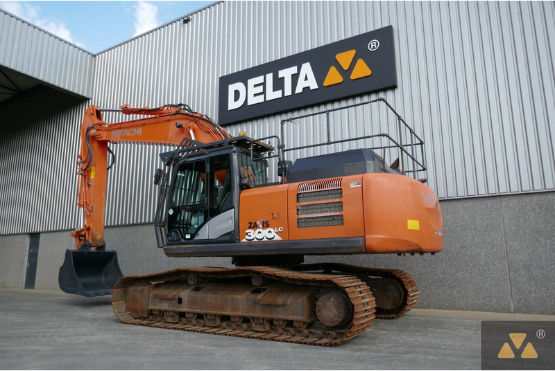 Hitachi ZX300LC-6 - Escavadora de rastos: foto 4 Hitachi ZX300LC-6 - Escavadora de rastos: foto 4