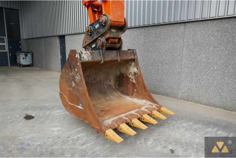 Escavadora de rastos Hitachi ZX300LC-7: foto 6 Escavadora de rastos Hitachi ZX300LC-7: foto 6