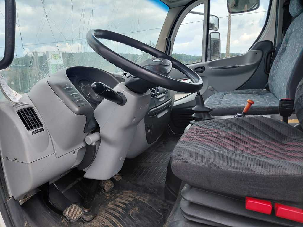 Avia D90, EURO 3, SIDES, HYDRAULIC FRONT - Caminhão com lona: foto 3 Avia D90, EURO 3, SIDES, HYDRAULIC FRONT - Caminhão com lona: foto 3