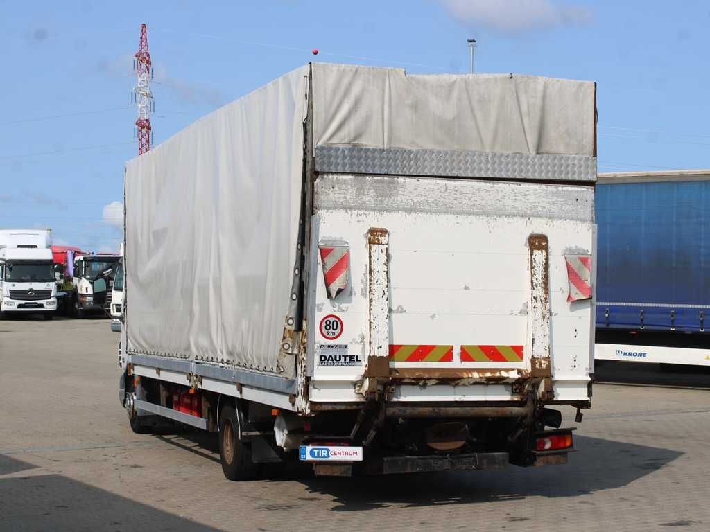 DAF FA LF 45.220, EURO 3, SIDEWALLS, TAIL LIFT - Caminhão com lona: foto 4 DAF FA LF 45.220, EURO 3, SIDEWALLS, TAIL LIFT - Caminhão com lona: foto 4