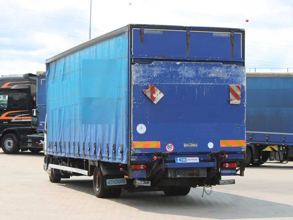DAF FA LF 45, EURO 5, TAIL LIFT - Caminhão com lona: foto 4 DAF FA LF 45, EURO 5, TAIL LIFT - Caminhão com lona: foto 4