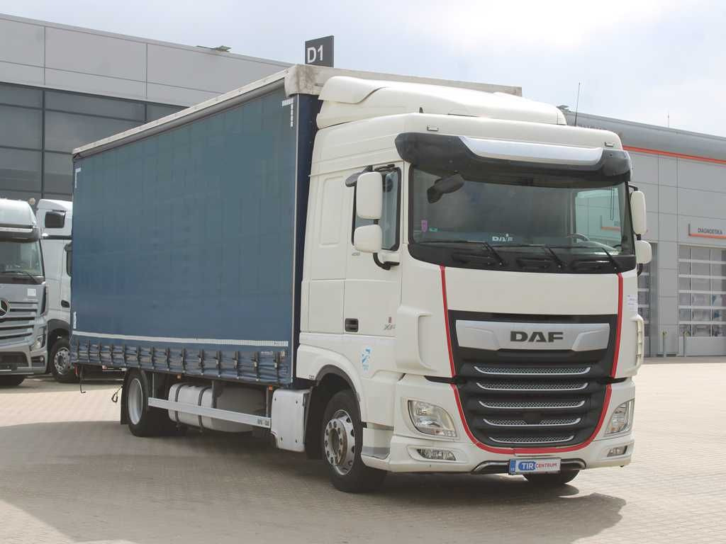 DAF XF 450, EURO 6, SECONDARY AIR CONDITIONIG - Caminhão com lona: foto 2 DAF XF 450, EURO 6, SECONDARY AIR CONDITIONIG - Caminhão com lona: foto 2