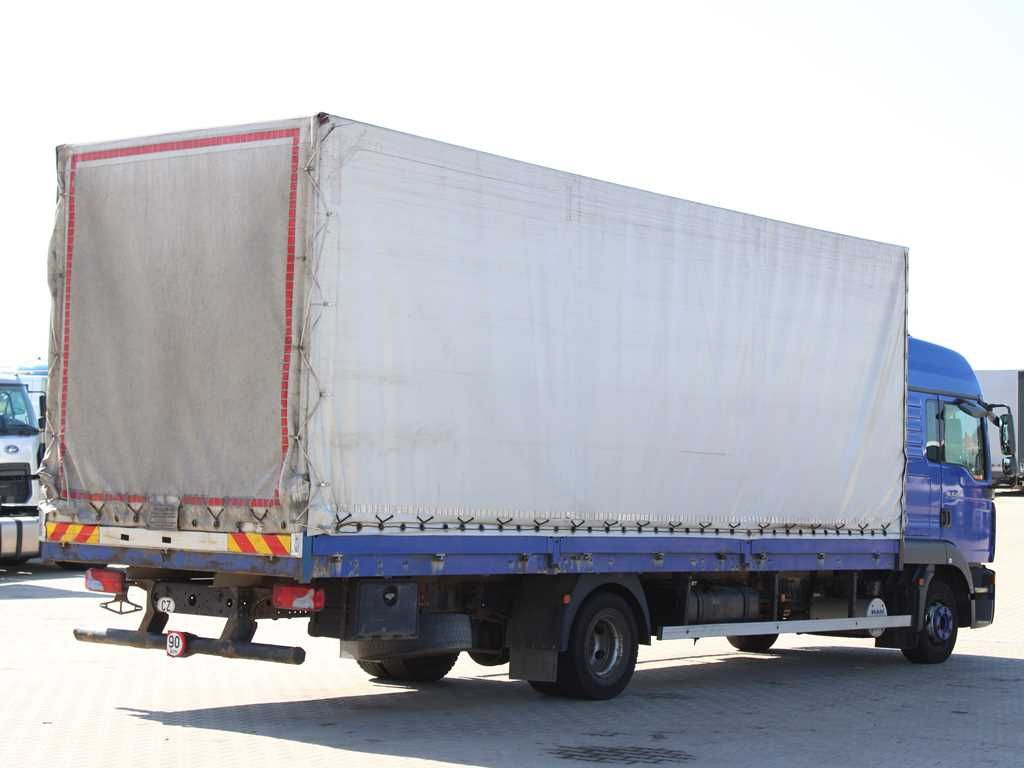 MAN TGL 12.210 4X2 BB, SECONDARY AIR CONDITIONING - Caminhão com lona: foto 3 MAN TGL 12.210 4X2 BB, SECONDARY AIR CONDITIONING - Caminhão com lona: foto 3