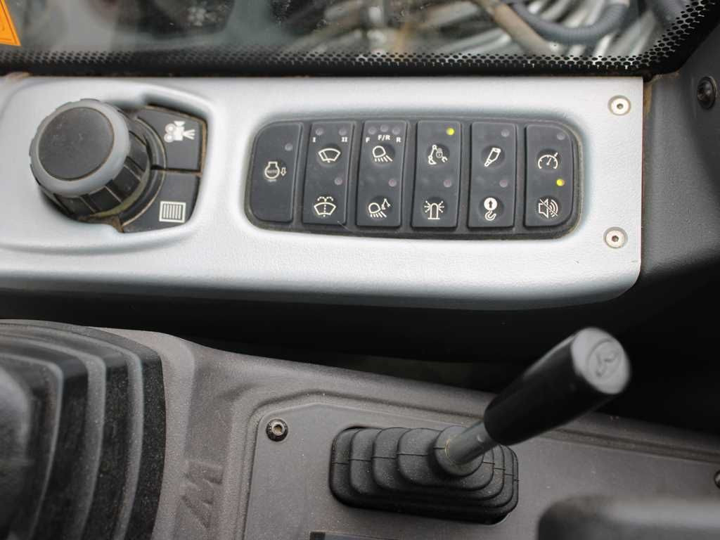 Mini escavadeira MECALAC 6 MCR: foto 10