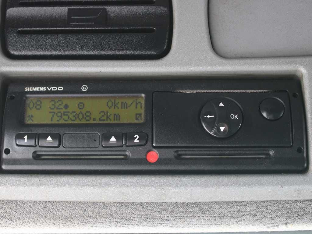 Caminhão com lona Mercedes-Benz ATEGO 1218, EURO 4: foto 13