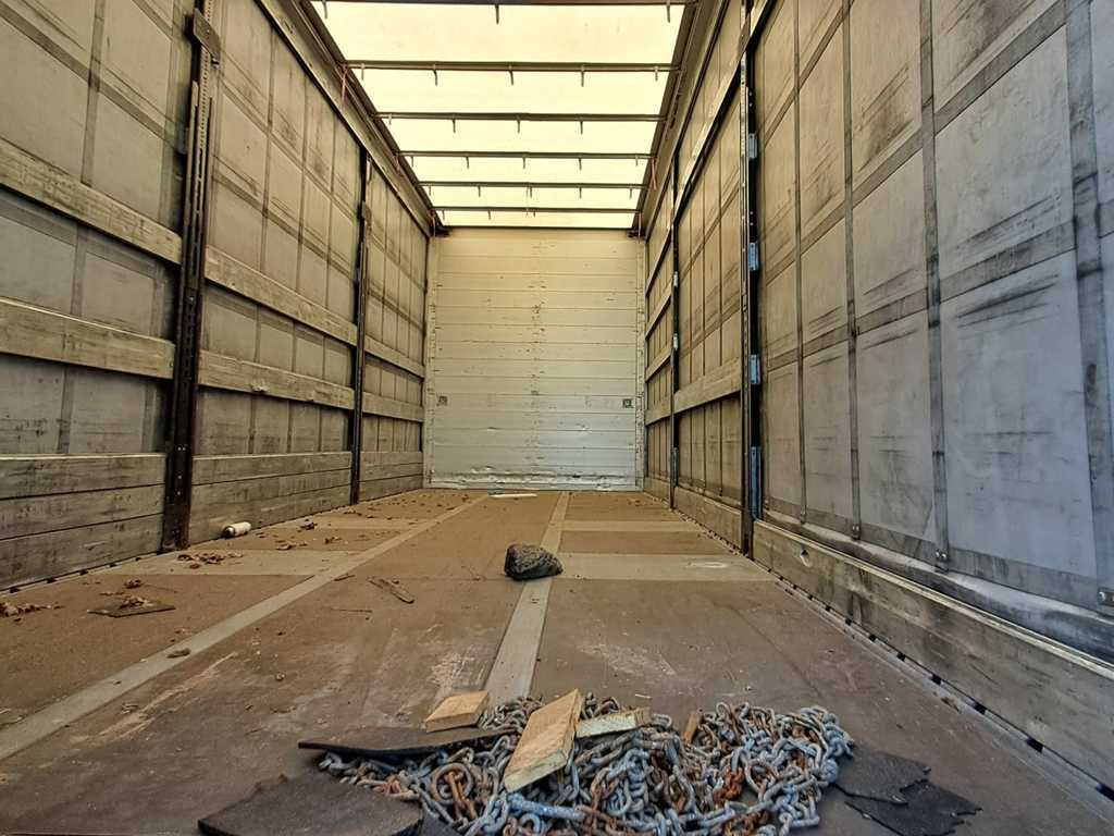 Mercedes-Benz Actros 2542, 6X2 + PANAV TVK18M - Caminhão com lona: foto 3 Mercedes-Benz Actros 2542, 6X2 + PANAV TVK18M - Caminhão com lona: foto 3