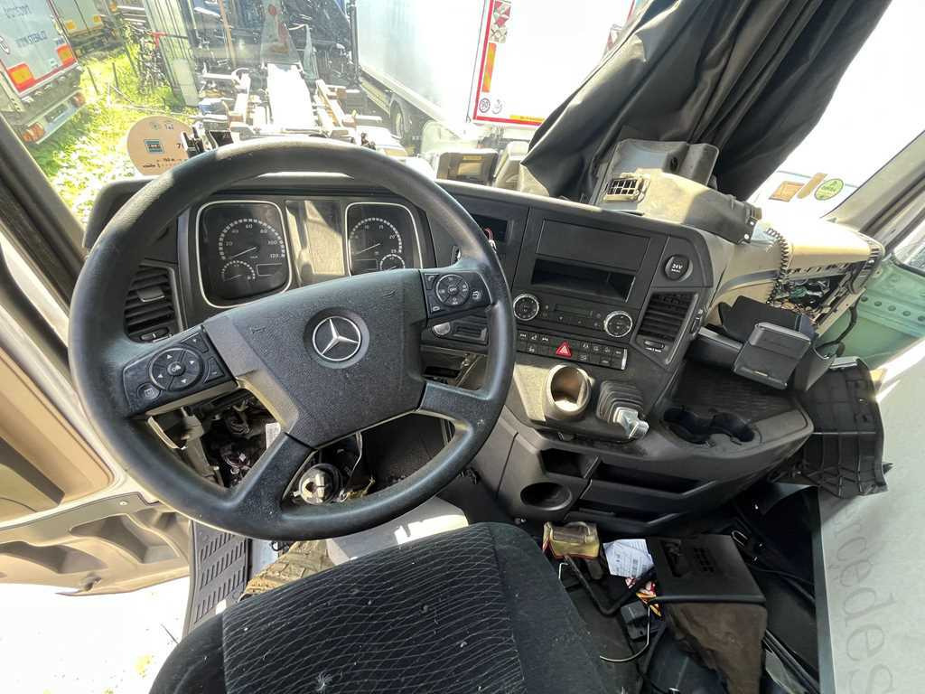 Mercedes-Benz Actros 2542, 6X2 + PANAV TVK18M - Caminhão com lona: foto 3 Mercedes-Benz Actros 2542, 6X2 + PANAV TVK18M - Caminhão com lona: foto 3