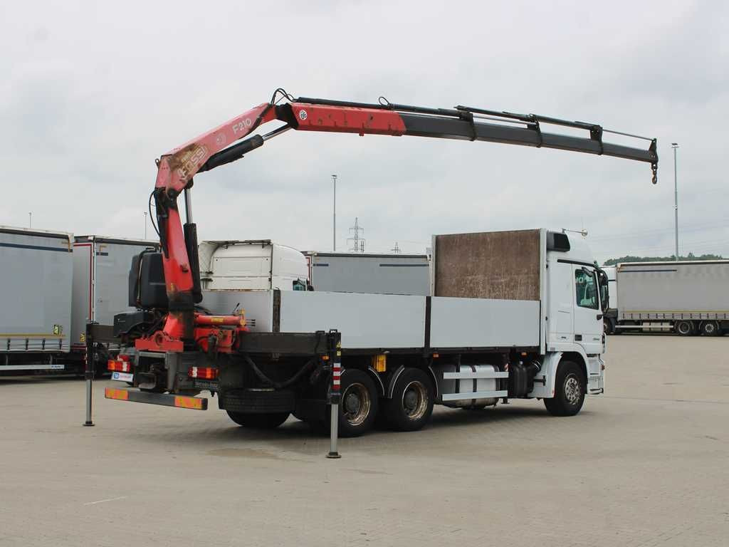 Mercedes-Benz Actros 2644, 6X4, EURO 4, CRANE FASSI F210 - Camião de caixa aberta/ Plataforma, Caminhão grua: foto 3 Mercedes-Benz Actros 2644, 6X4, EURO 4, CRANE FASSI F210 - Camião de caixa aberta/ Plataforma, Caminhão grua: foto 3