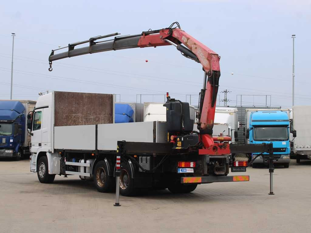 Mercedes-Benz Actros 2644, 6X4, EURO 4, CRANE FASSI F210 - Camião de caixa aberta/ Plataforma, Caminhão grua: foto 4 Mercedes-Benz Actros 2644, 6X4, EURO 4, CRANE FASSI F210 - Camião de caixa aberta/ Plataforma, Caminhão grua: foto 4