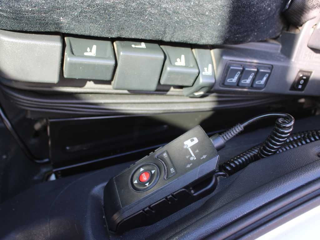 Caminhão com lona Mercedes-Benz Atego 1224 L, EURO 6, TAIL LIFT: foto 9