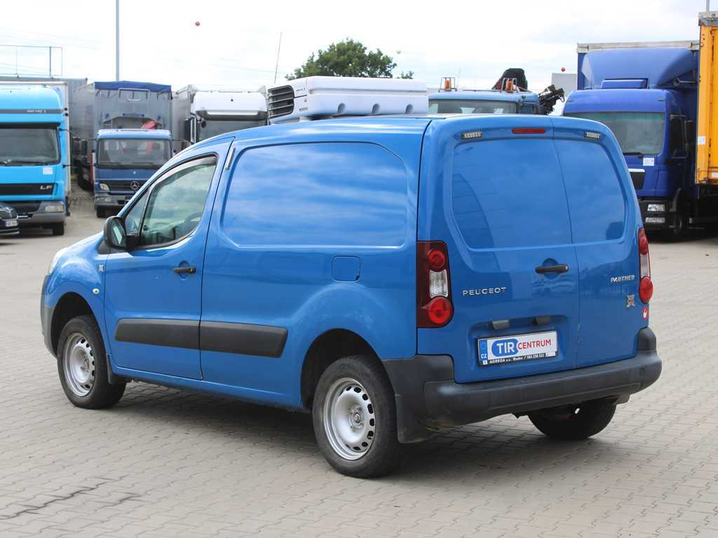 Peugeot PEUGEOT PARTNER, 4X4, CARRIER NEOS 100 - Carrinha frigorífica: foto 5 Peugeot PEUGEOT PARTNER, 4X4, CARRIER NEOS 100 - Carrinha frigorífica: foto 5