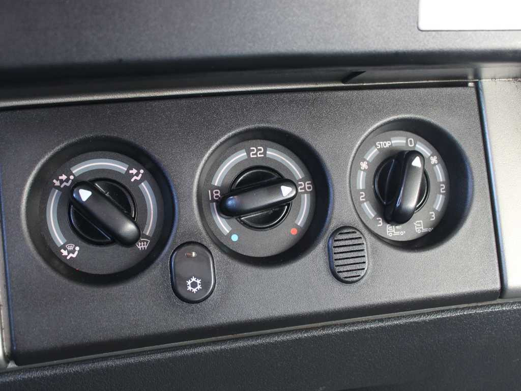 Tractor Renault MAGNUM 480.18, LOW DECK, EURO 5EEV: foto 13