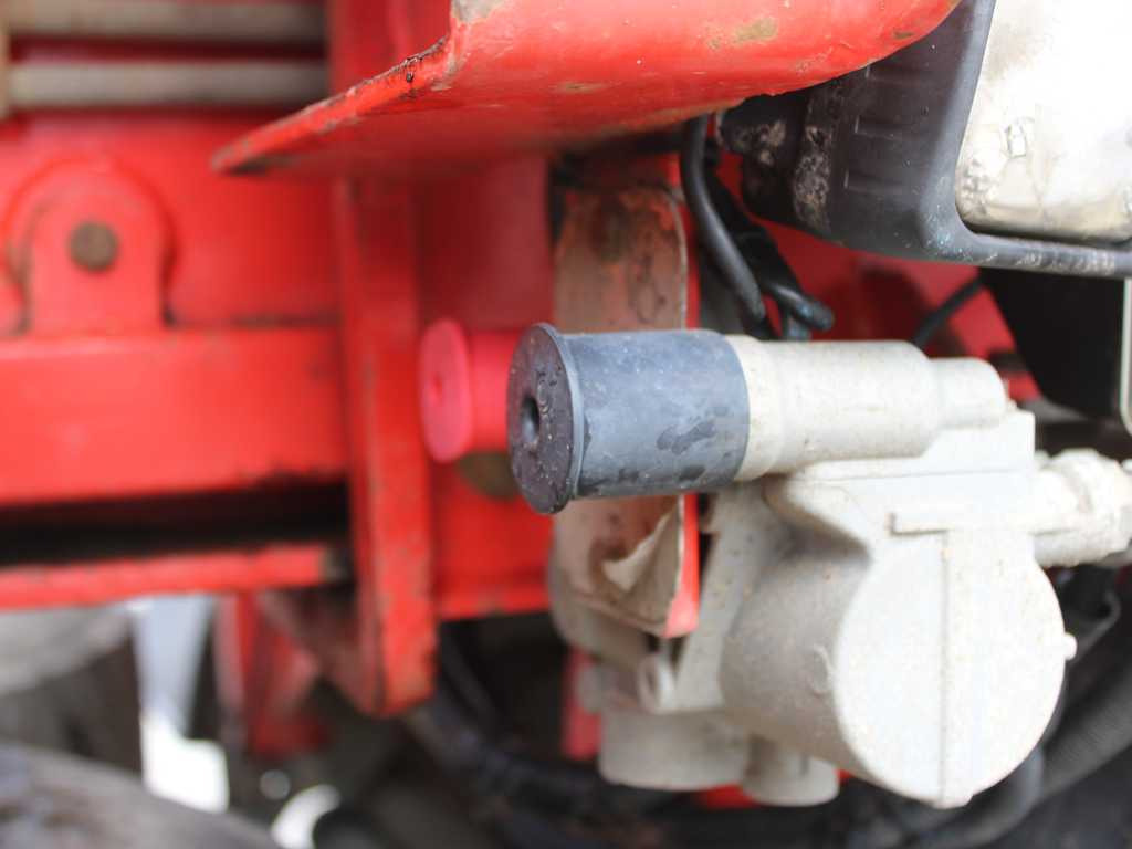 Umikov NPK 39, 2X LIFTING AXLE, SAF - Semi-reboque florestal: foto 4 Umikov NPK 39, 2X LIFTING AXLE, SAF - Semi-reboque florestal: foto 4