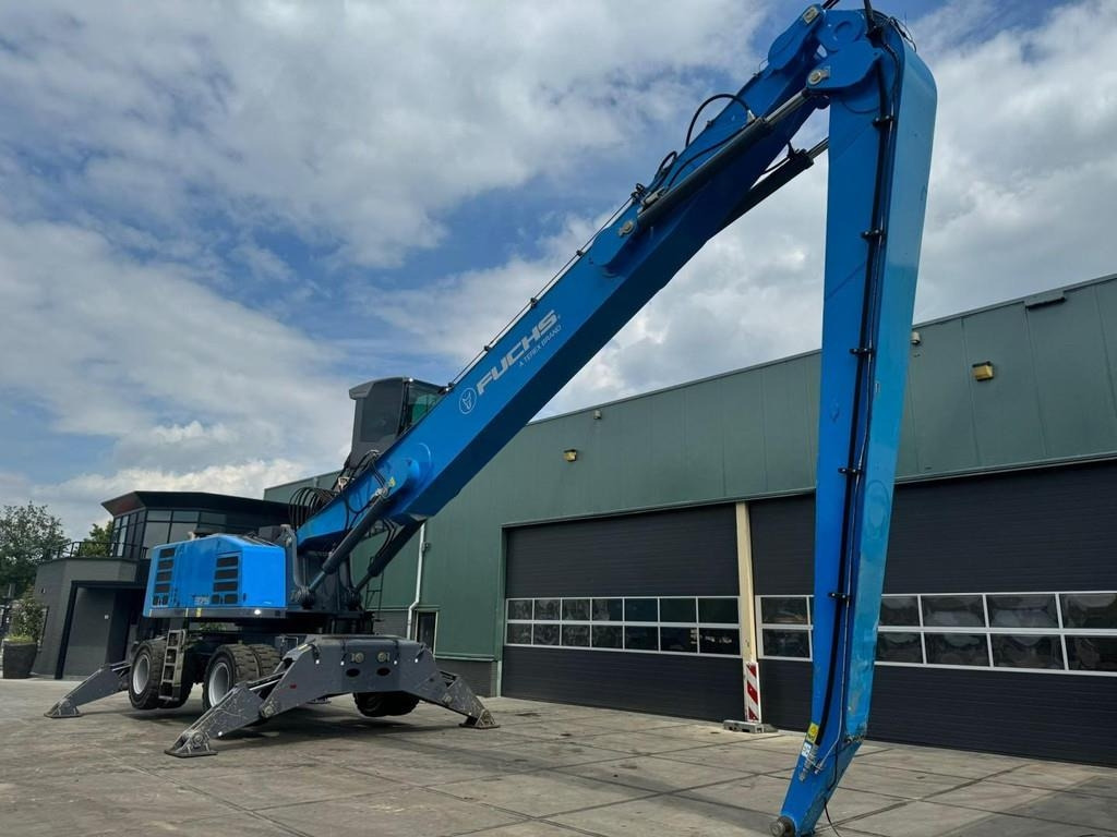 Fuchs MHL 375 S5 - Manipulador de material: foto 5 Fuchs MHL 375 S5 - Manipulador de material: foto 5