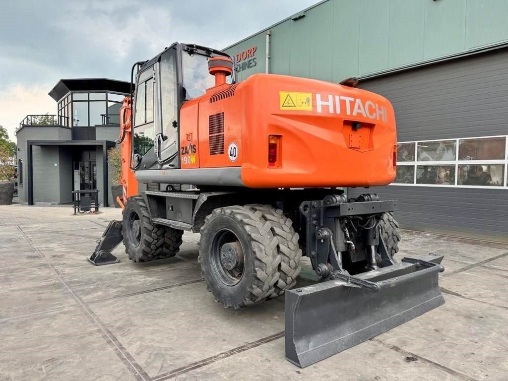 Hitachi ZX190W3 - Escavadeira de rodas: foto 3 Hitachi ZX190W3 - Escavadeira de rodas: foto 3