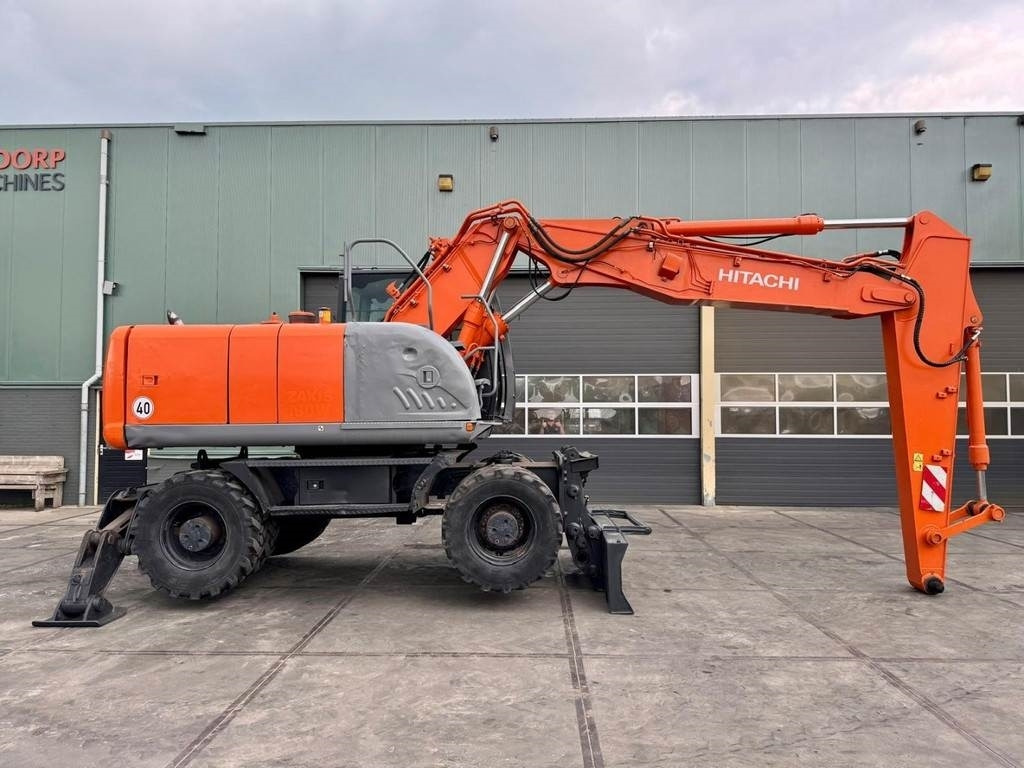 Hitachi ZX190W3 - Escavadeira de rodas: foto 5 Hitachi ZX190W3 - Escavadeira de rodas: foto 5