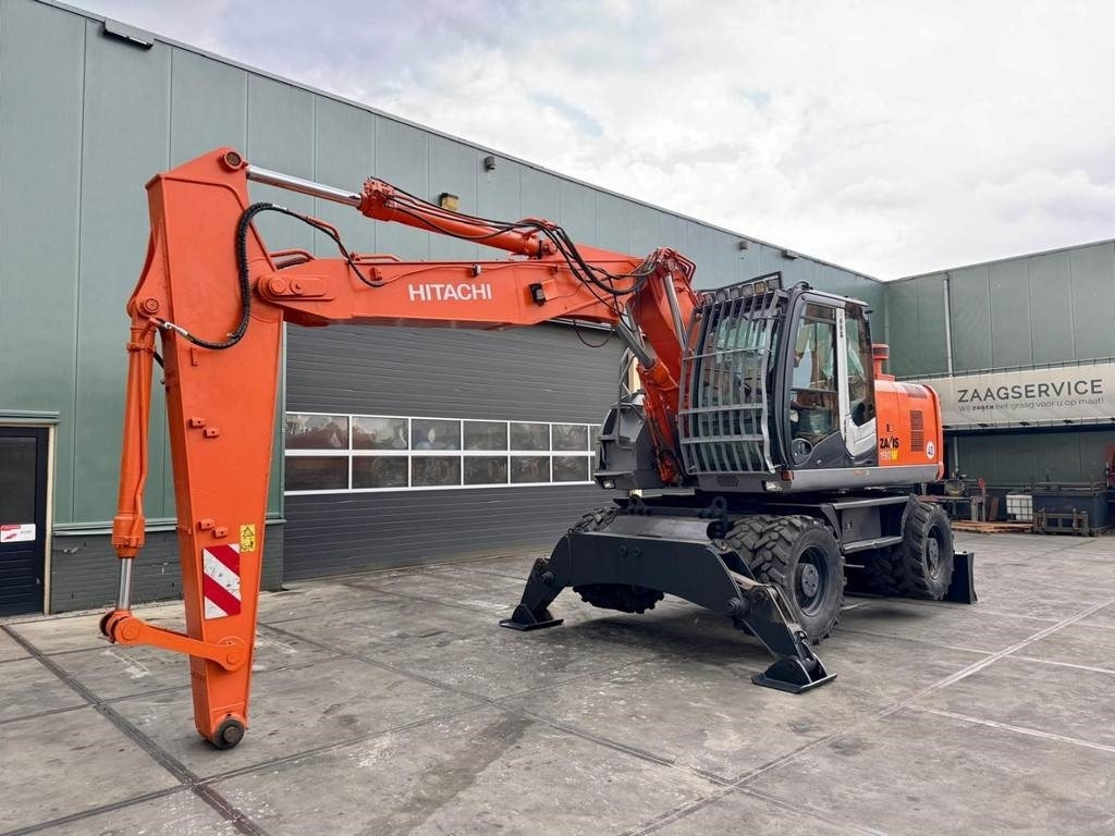 Hitachi ZX190W3 - Escavadeira de rodas: foto 2 Hitachi ZX190W3 - Escavadeira de rodas: foto 2