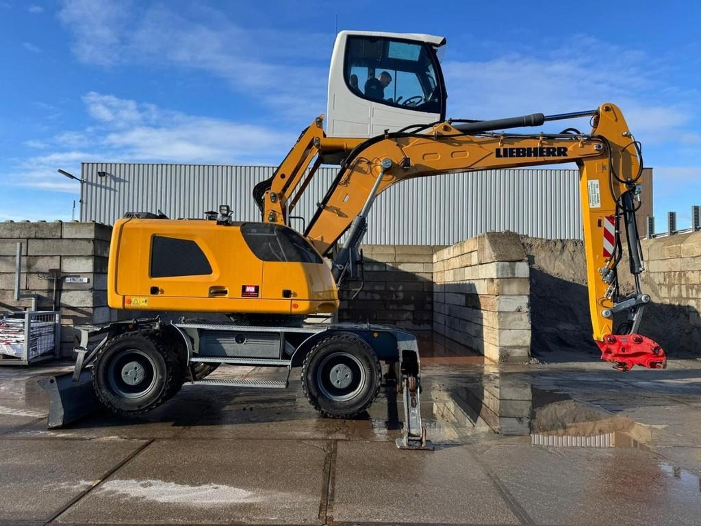 Liebherr LH 18 M - Manipulador de material: foto 5 Liebherr LH 18 M - Manipulador de material: foto 5