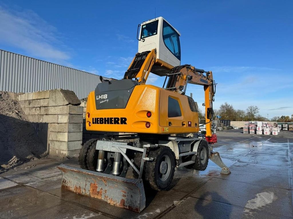 Liebherr LH 18 M - Manipulador de material: foto 4 Liebherr LH 18 M - Manipulador de material: foto 4