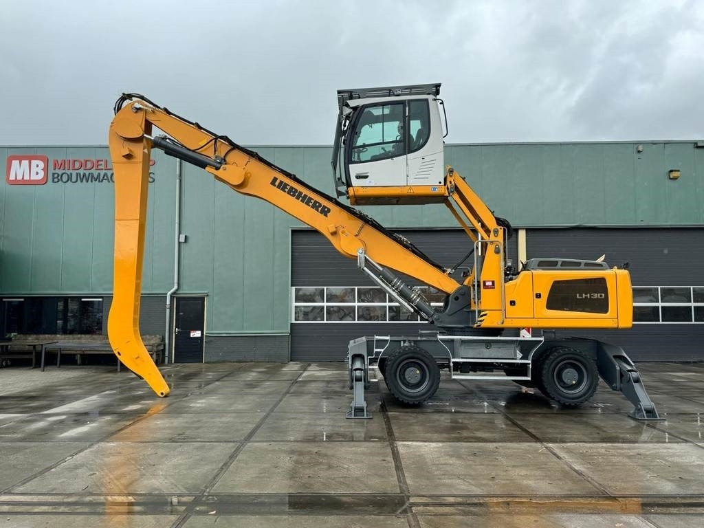 Liebherr LH 30 M - Manipulador de material: foto 1 Liebherr LH 30 M - Manipulador de material: foto 1