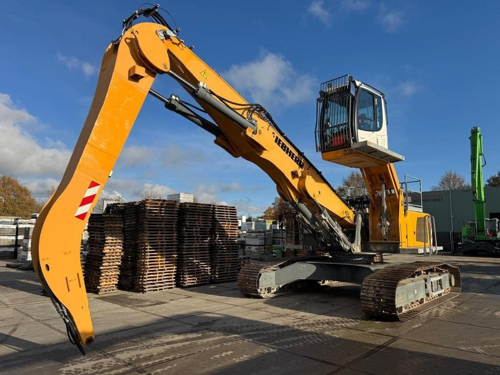 Liebherr LH 40C EW - Manipulador de material: foto 2 Liebherr LH 40C EW - Manipulador de material: foto 2